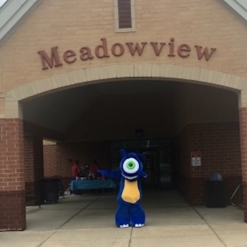 Meadowview Elementary entrance with mascot